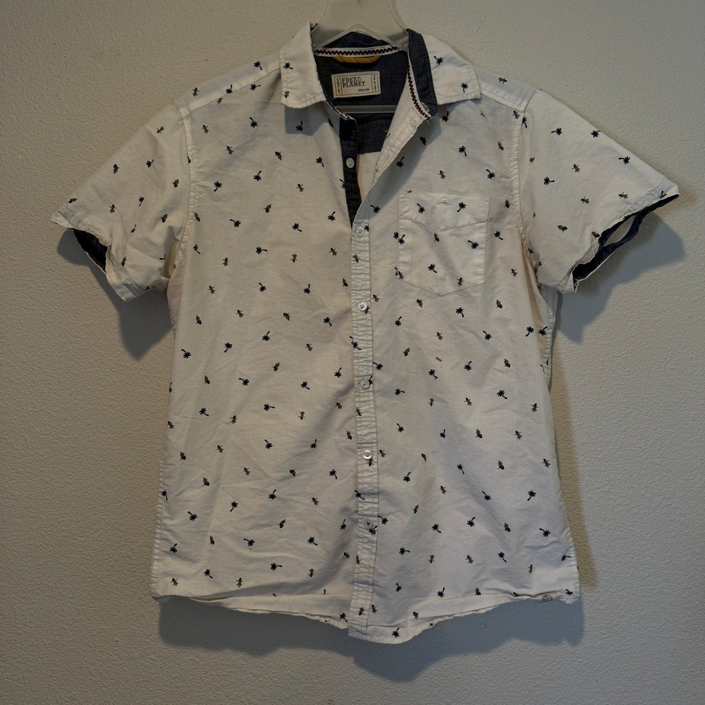 Free Planet White Palm Tree Hula Girl Print Short Sleeve Button Down Shirt